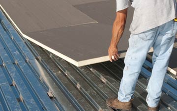 benefits of insulating Kilgwrrwg Common flat roofing